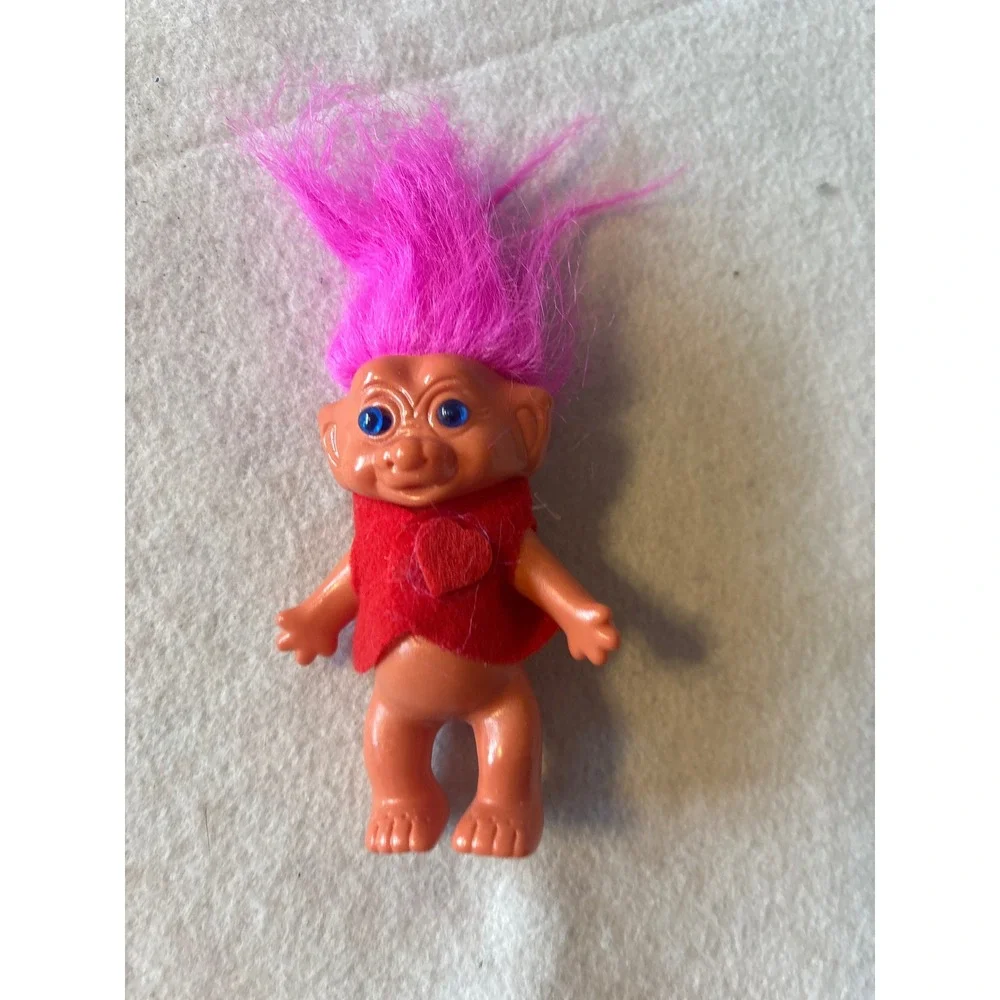 Vintage Troll Doll Pink Hair Blue Eyes Red Heart Vest Made in Korea 3 Inch‎